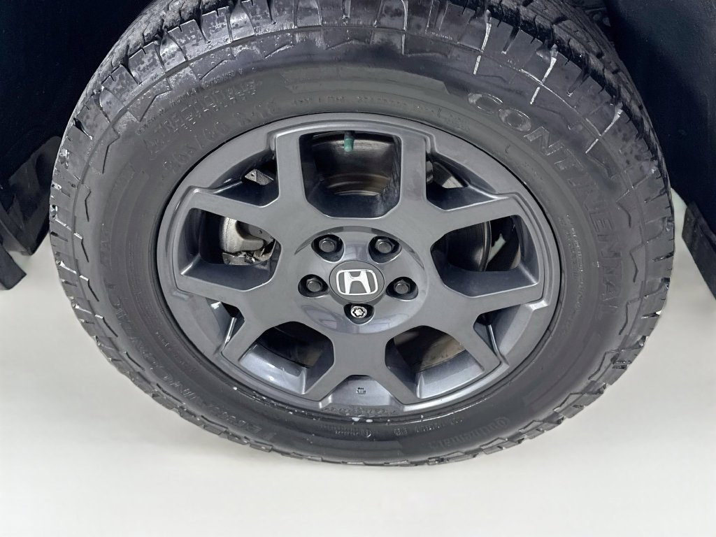 Certified Used 2024 Silver Honda TrailSport image 44