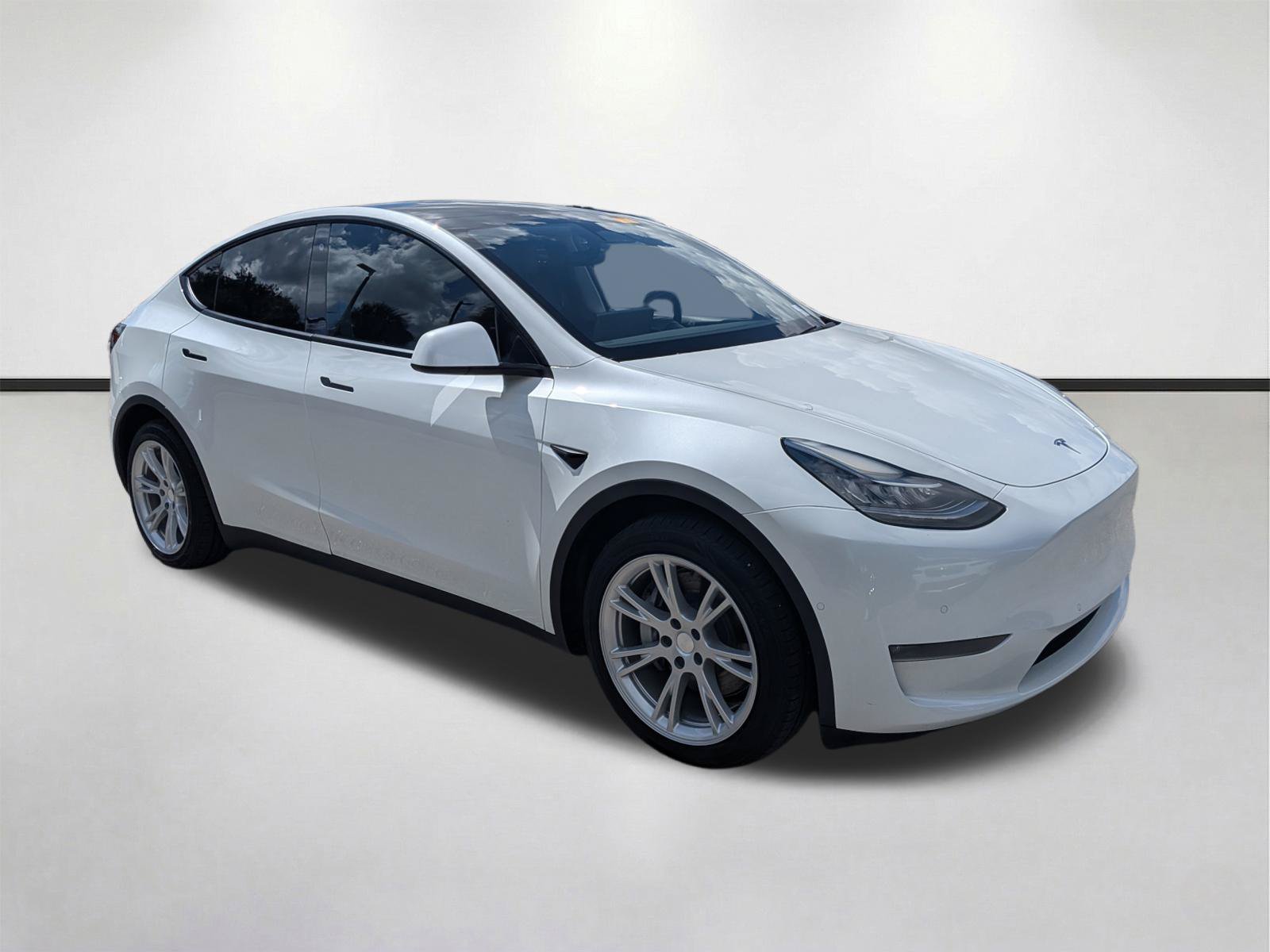 Used 2020 Tesla Model Y Long Range with VIN 5YJYGDEE9LF047883 for sale in Fort Myers, FL