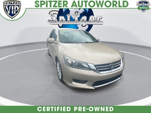 Used 2015 Champagne Frost Pearl Honda EX image 4