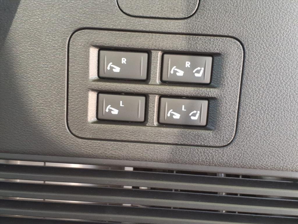 2025 Nissan Armada SL - Photo 26