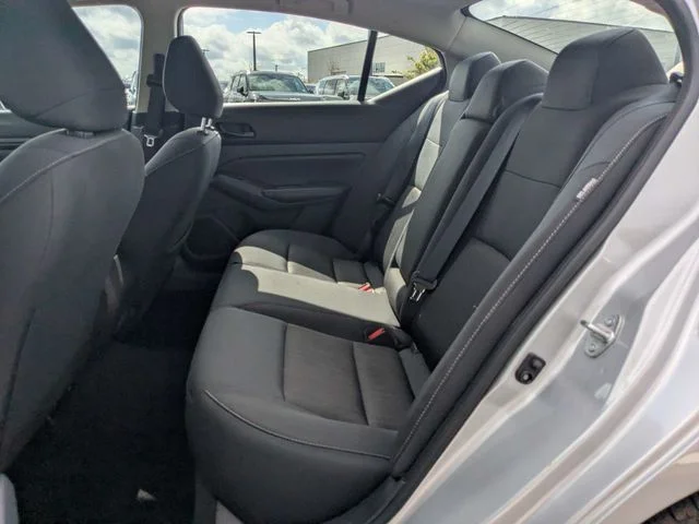 Used 2025 Silver Nissan 2.5 SV image 12