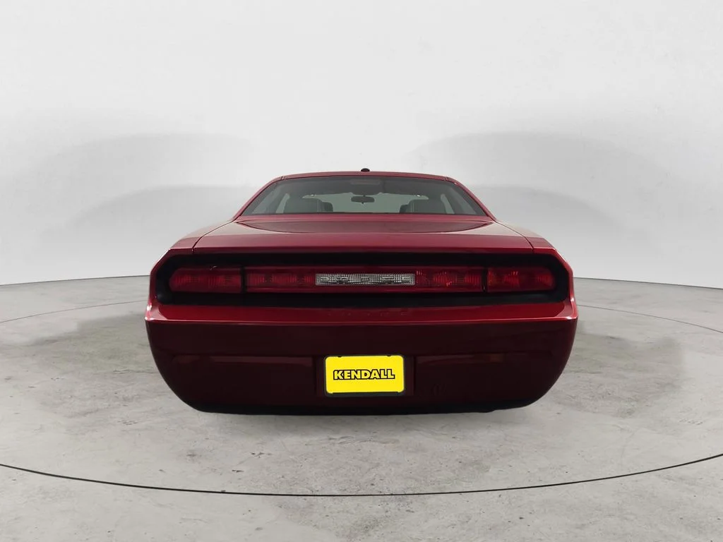 Used 2009 Red Dodge SE image 4