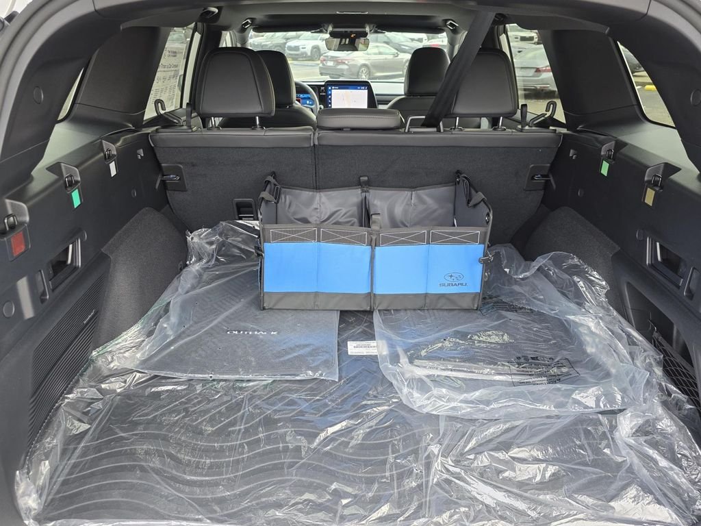 2026 Subaru Outback Limited - Photo 17