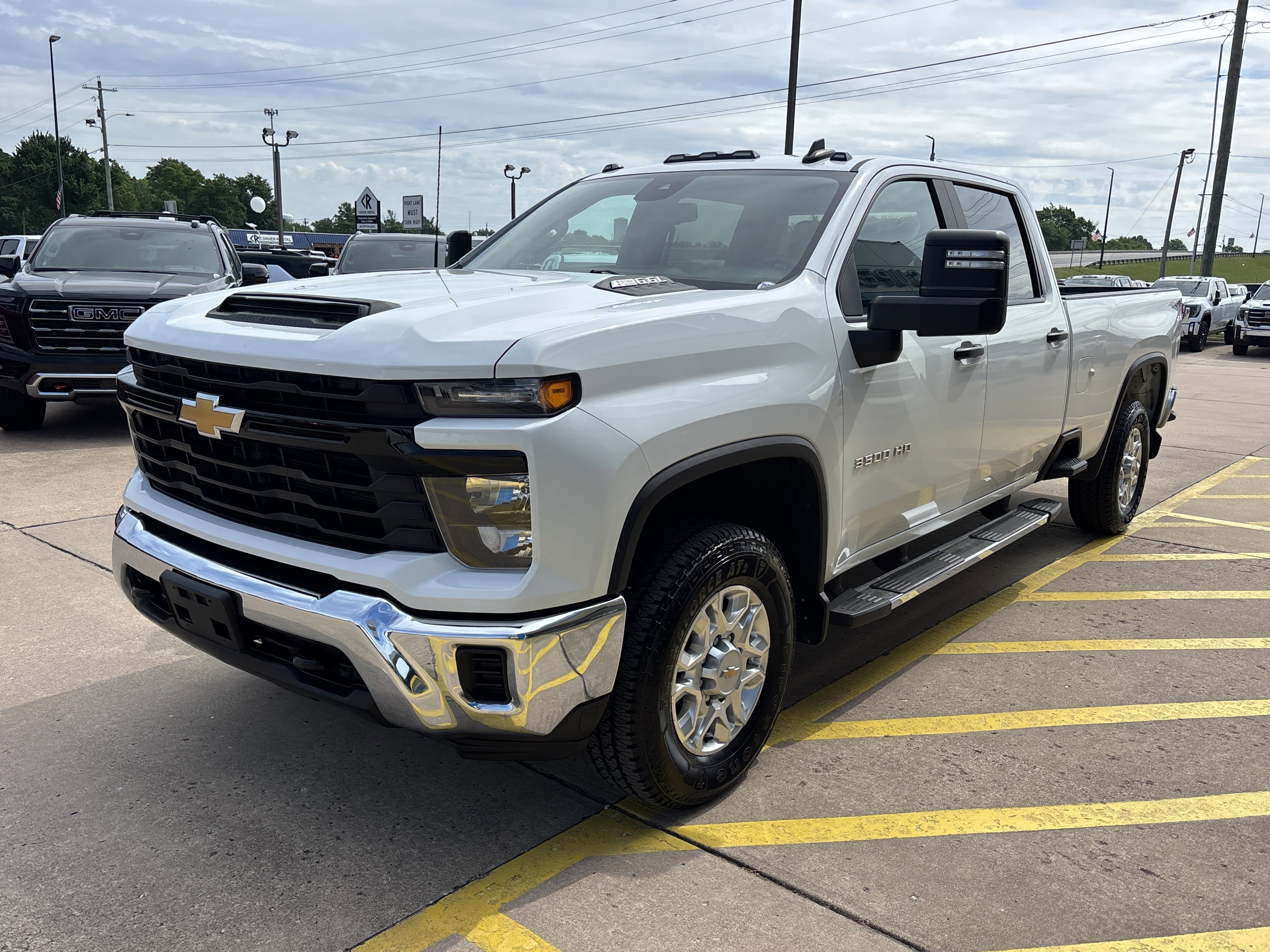 Used 2024 Summit White Chevrolet WT image 10