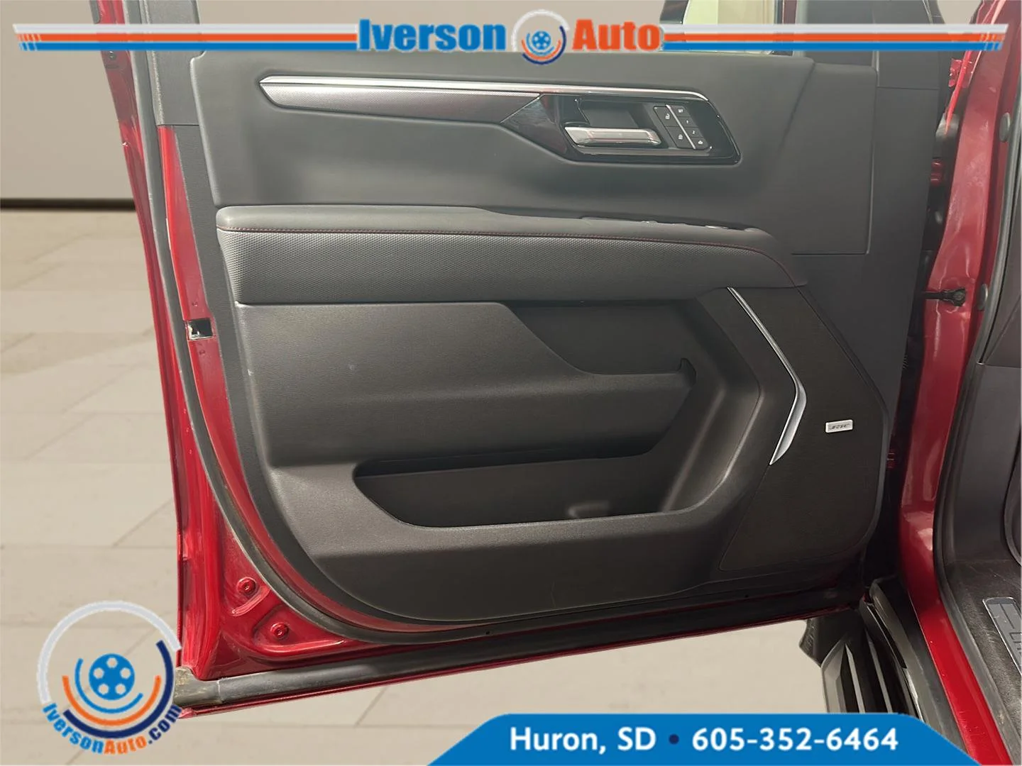 Used 2025 Radiant Red Tintcoat Chevrolet RST image 13