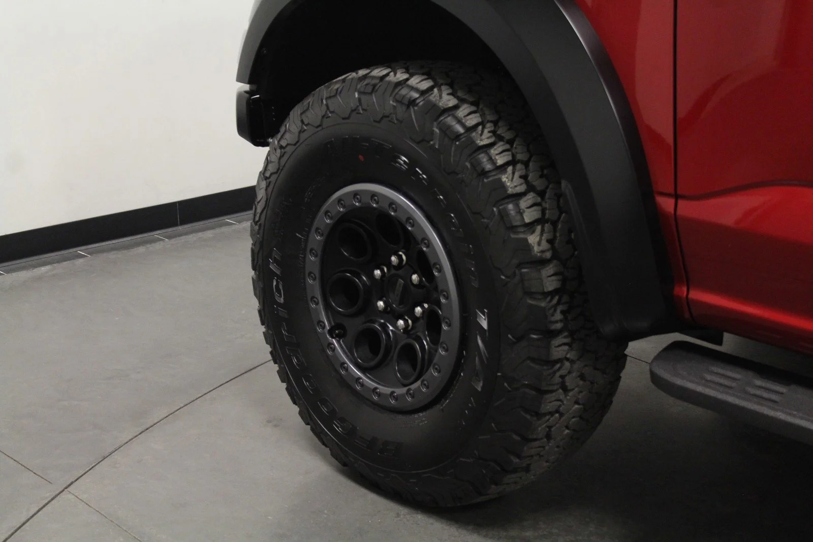 Used 2024 Rapid Red Metallic Tinted Clearcoat Ford Raptor image 10