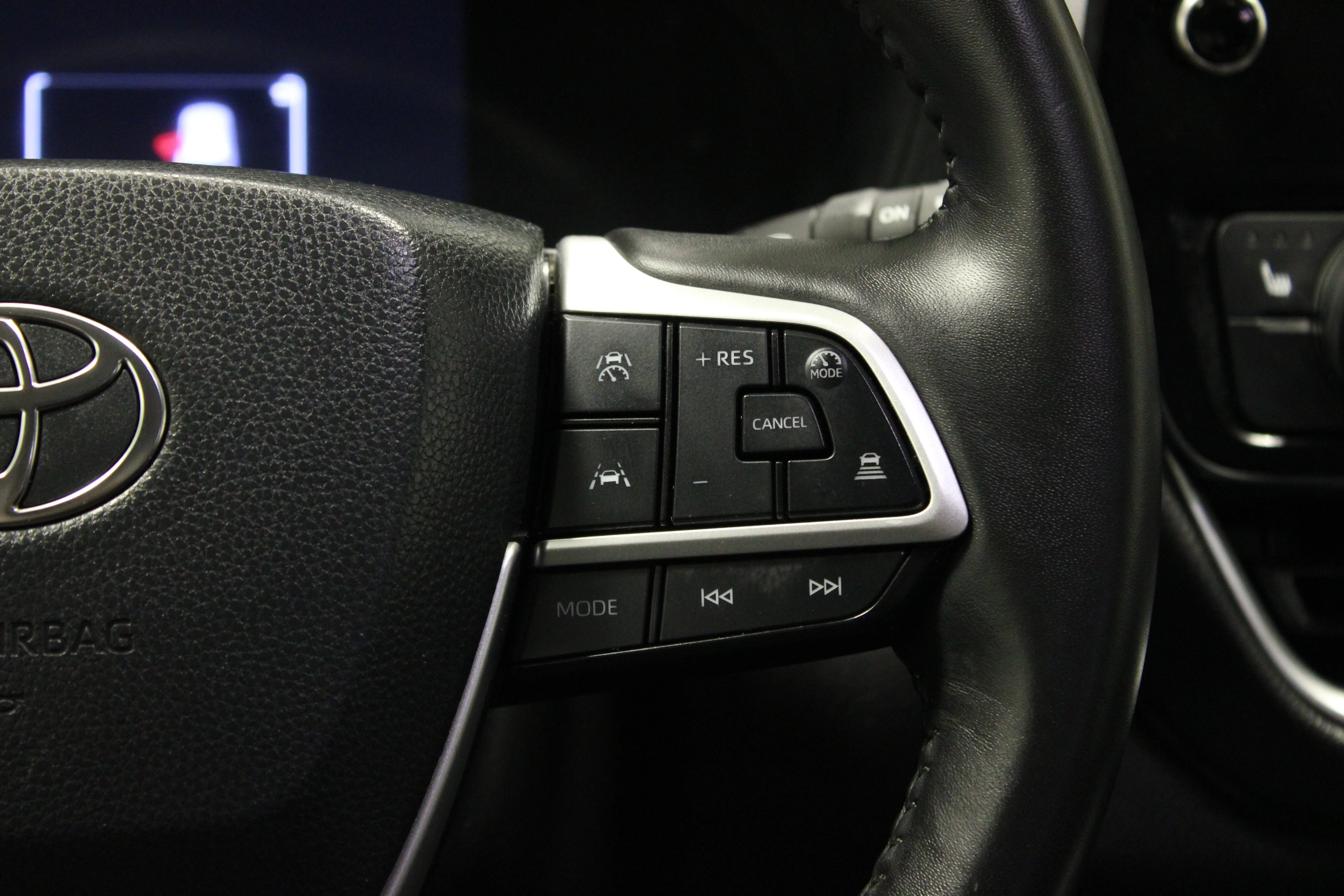 Used 2025 Celestial Silver Metallic Toyota XLE image 25