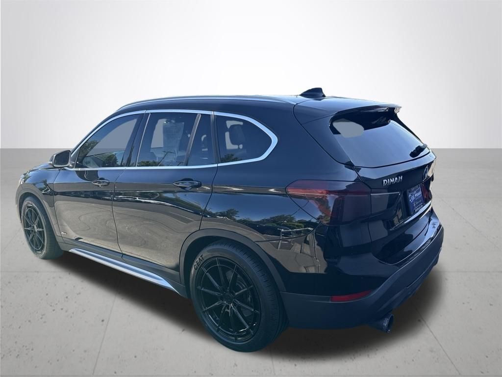 Used 2018 Jet Black BMW xDrive28i image 9