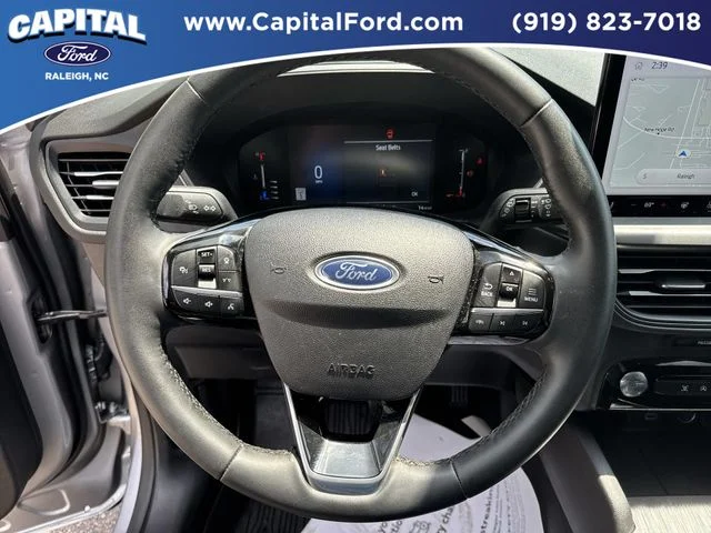 Used 2023 Silver Ford Active image 24