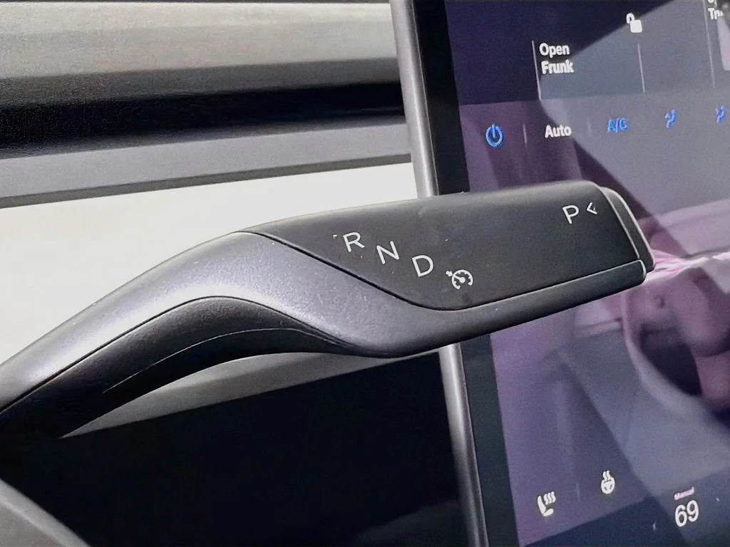 Used 2021 White Tesla Long Range image 17