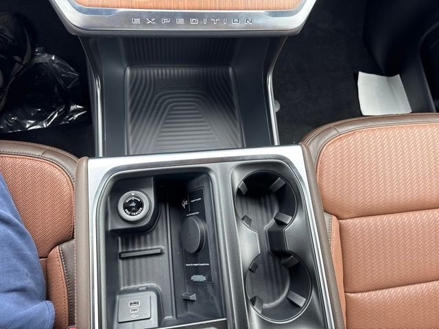 New 2027 White Ford King Ranch image 25
