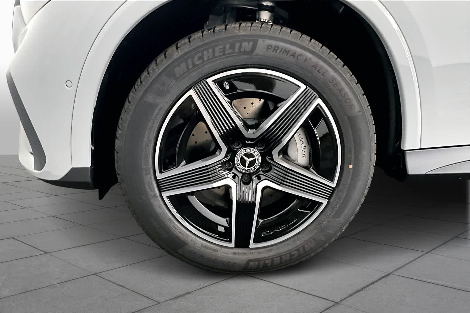 New 2026 MANUFAKTUR Alpine Grey Mercedes-Benz GLC 300 image 16