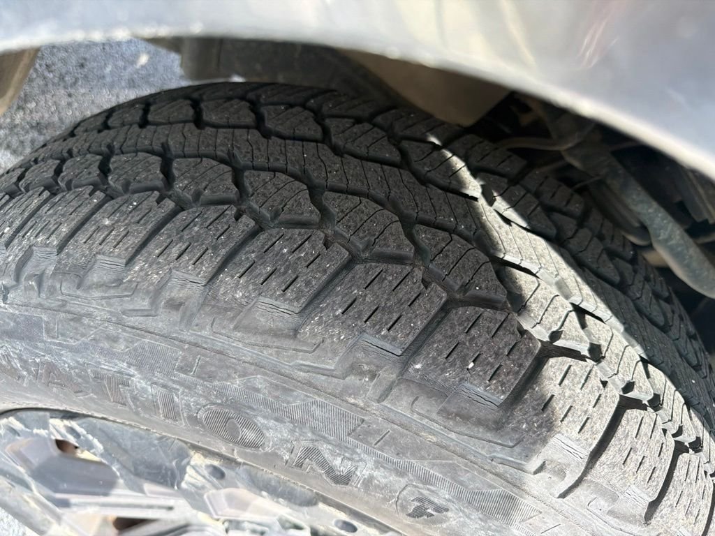Used 2015 Magnetic Gray Metallic Toyota Limited image 5