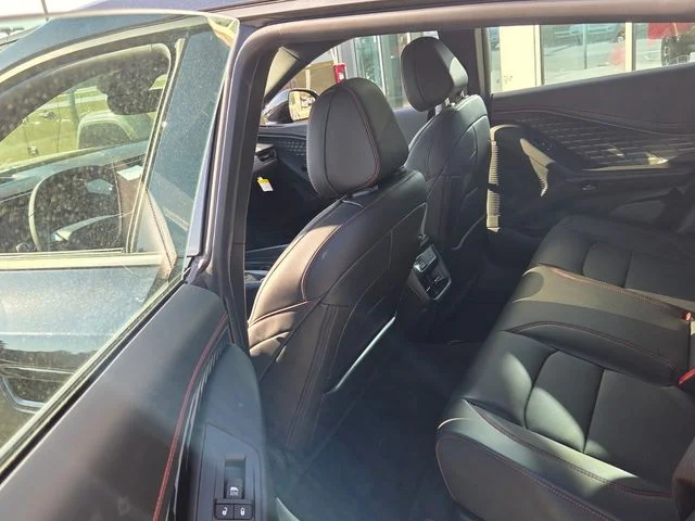 New 2026 Diamond Black Crystal Pearlcoat Dodge R/T Plus image 8