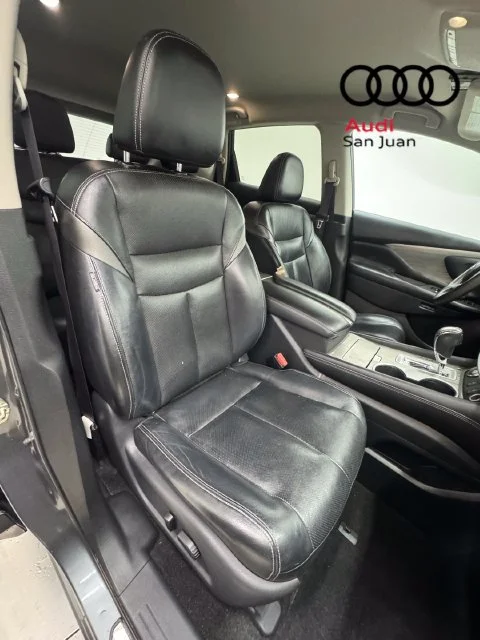 Used 2015 Gray Nissan SL image 28