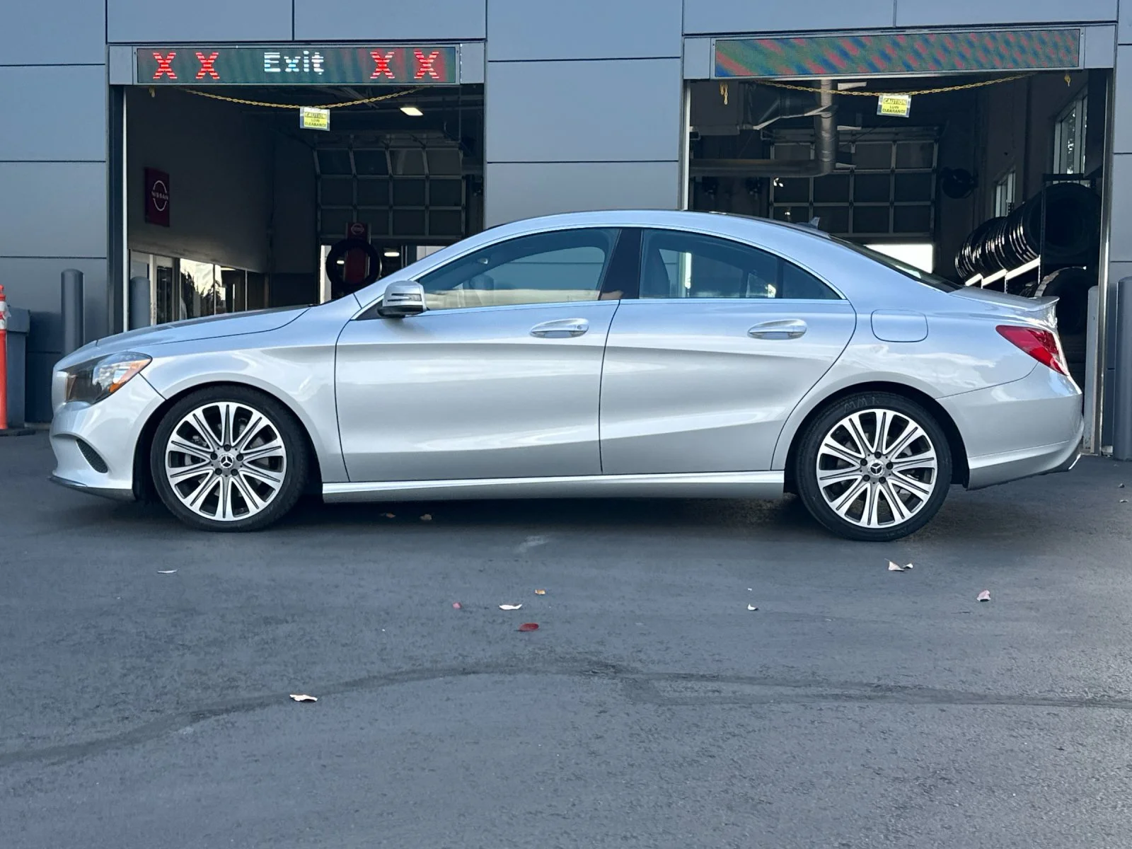 Used 2018 Silver Mercedes-Benz CLA 250 image 6