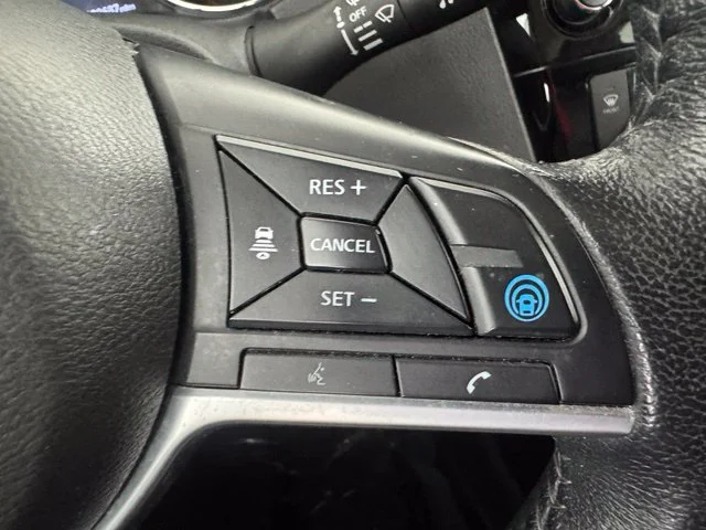 Used 2020 Blue Nissan SL image 26