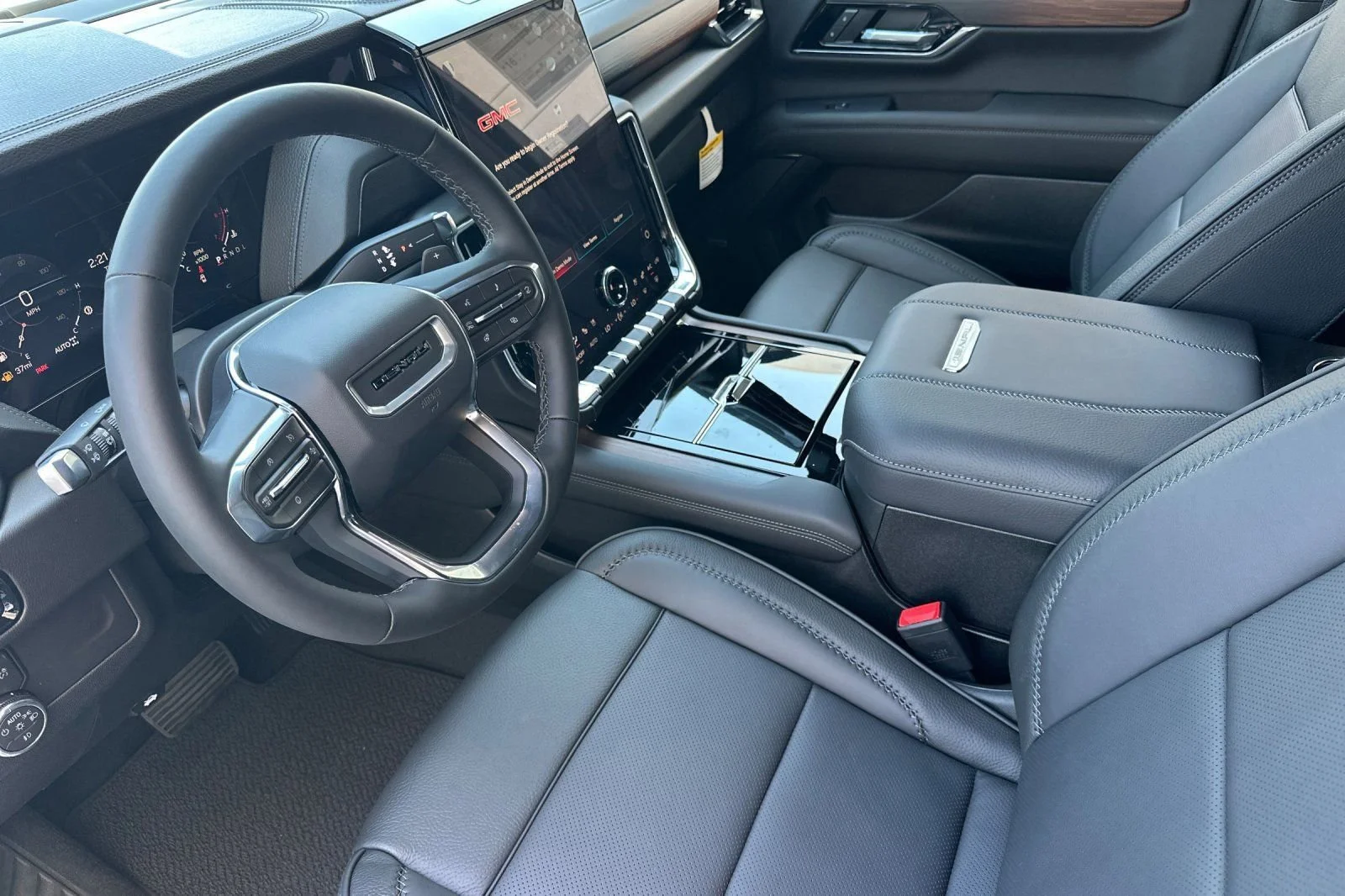 2026 GMC Yukon XL Denali - Photo 11