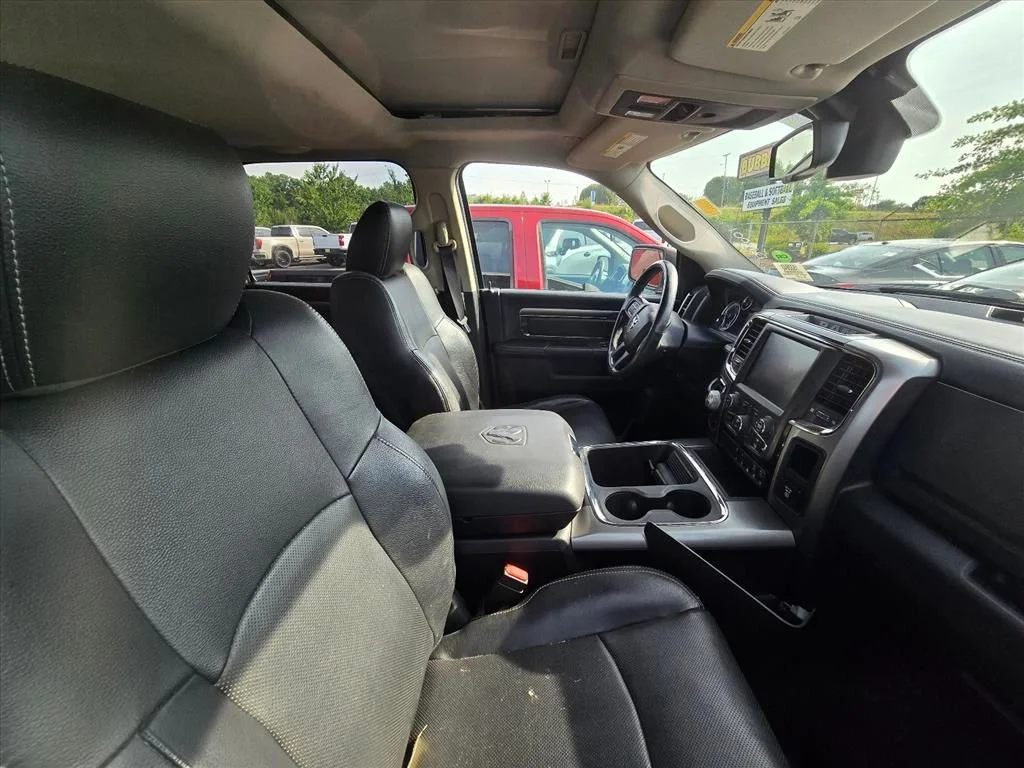 Used 2017 White Ram Sport image 10