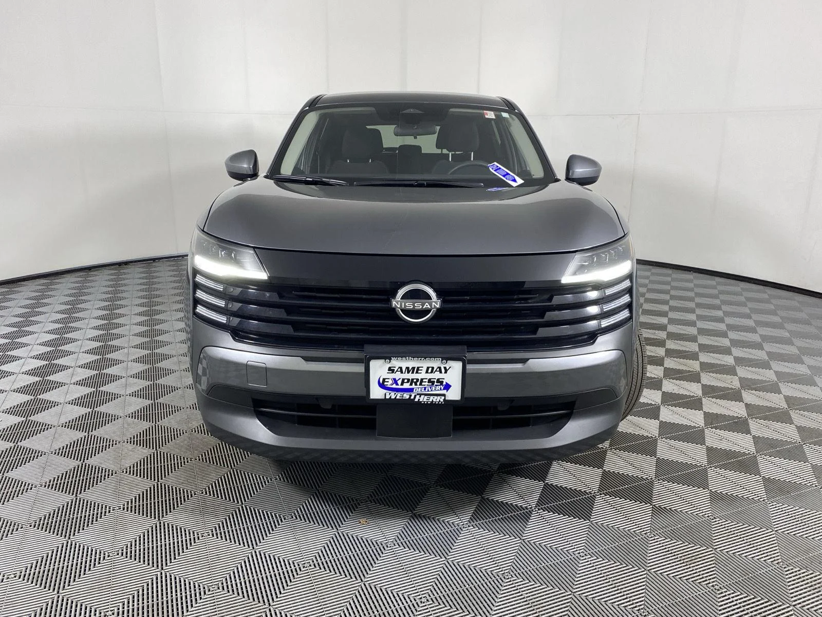 Used 2025 Gun Metallic Nissan SV image 2