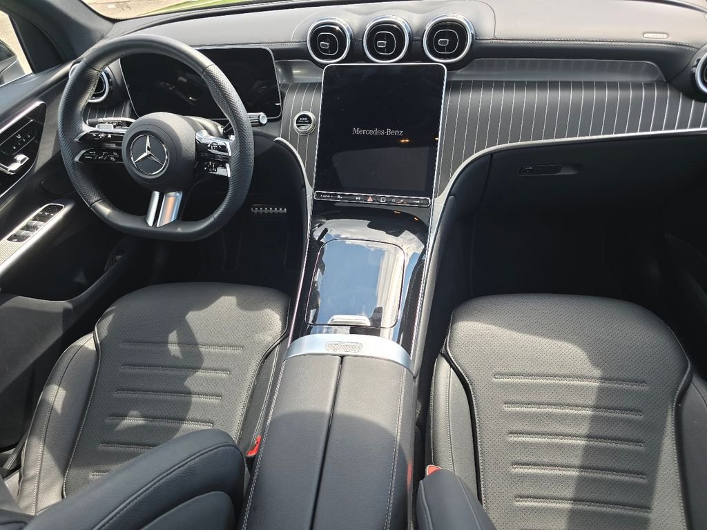 Used 2026 Black Mercedes-Benz GLC 300 image 26