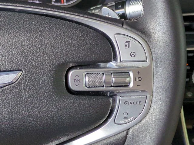 Used 2021 Silver Genesis 2.5T image 24