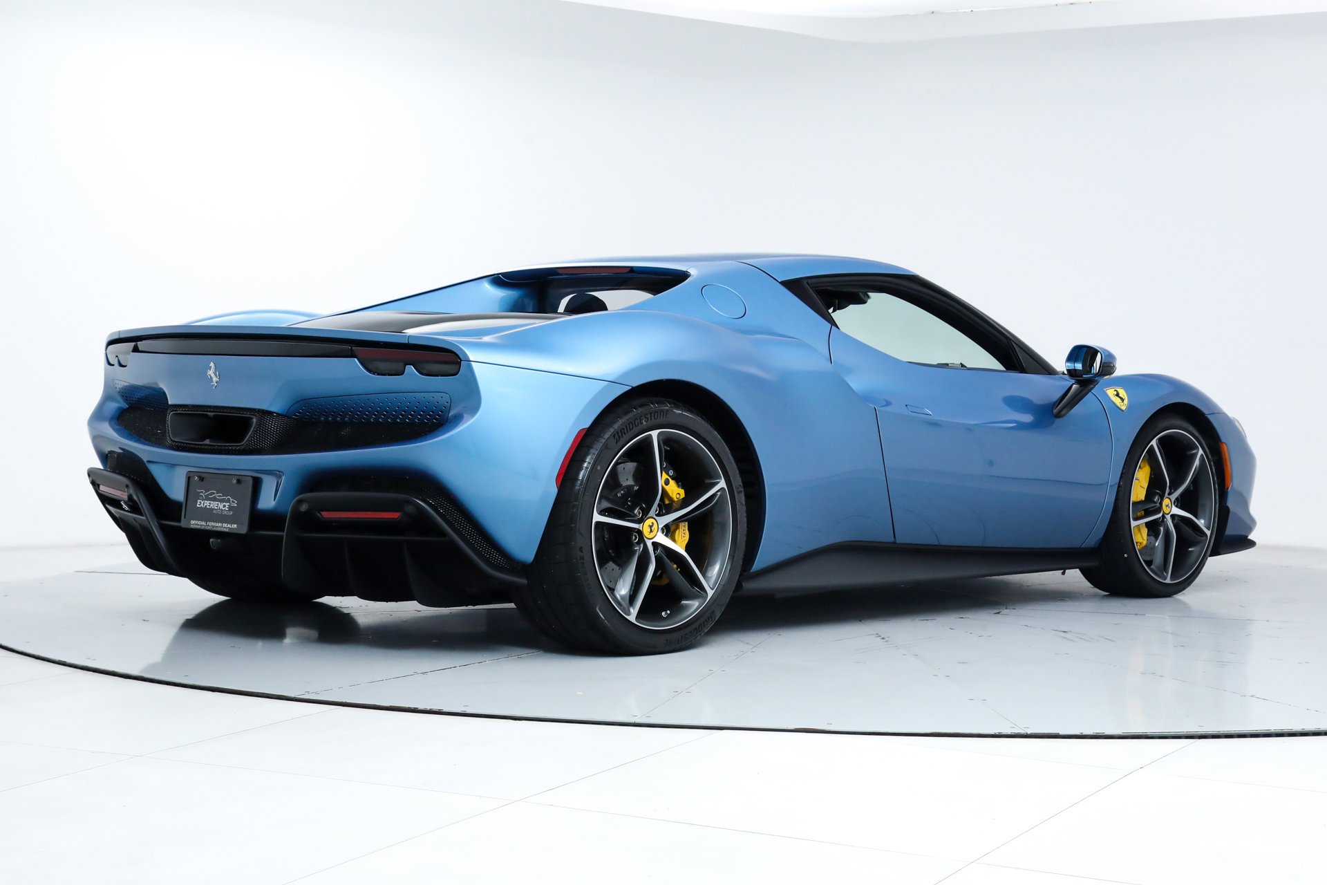 2025 Ferrari 296 GTB photo 3