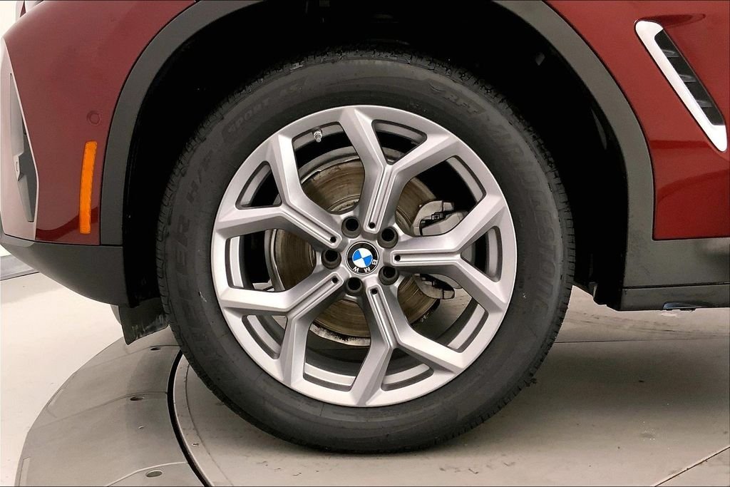 Used 2023 Aventurin Red Metallic BMW  image 8