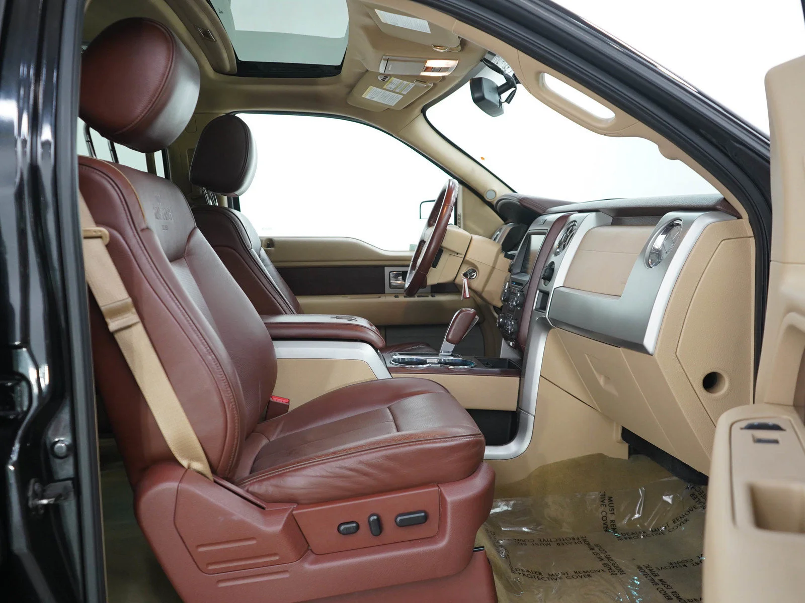 Used 2014  Ford XL image 11