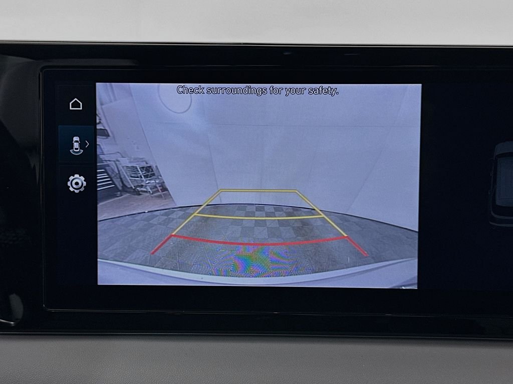 Used 2025 Silver Hyundai SEL image 14