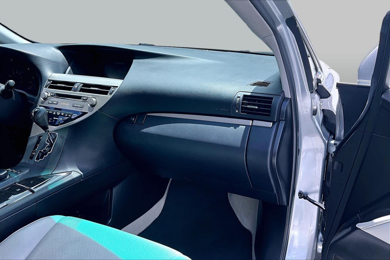 Used 2013 Silver Lining Metallic Lexus  image 18