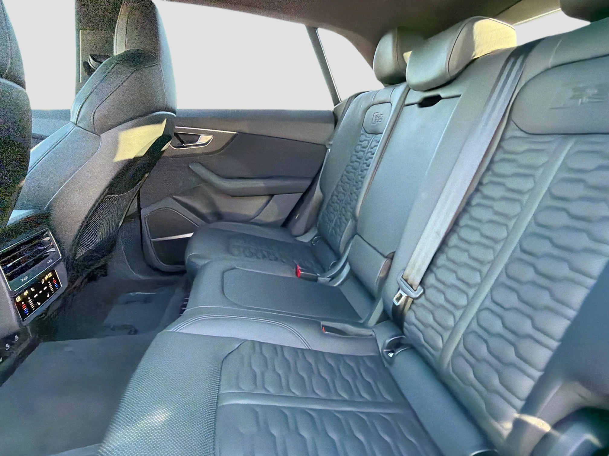 2022 Audi RS Q8 Base - Photo 22