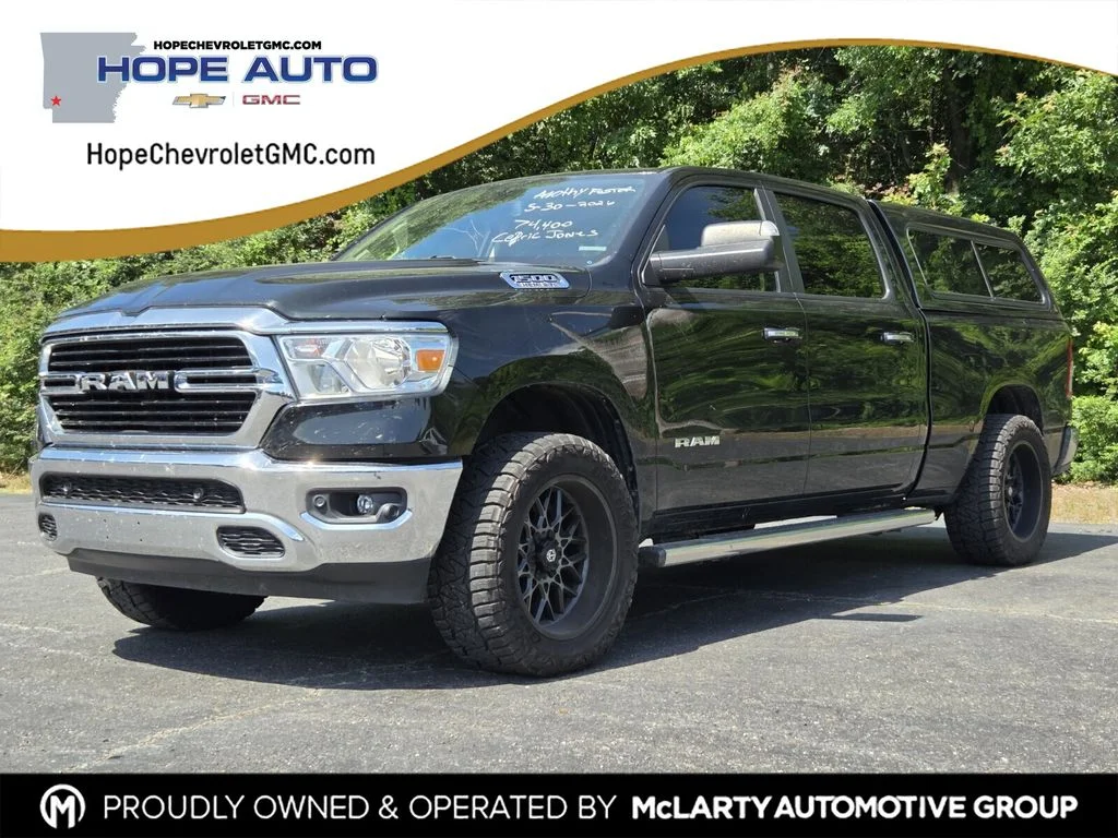2019 RAM 1500 Big Horn/Lone Star 4x4 Crew Cab 6'4's photo