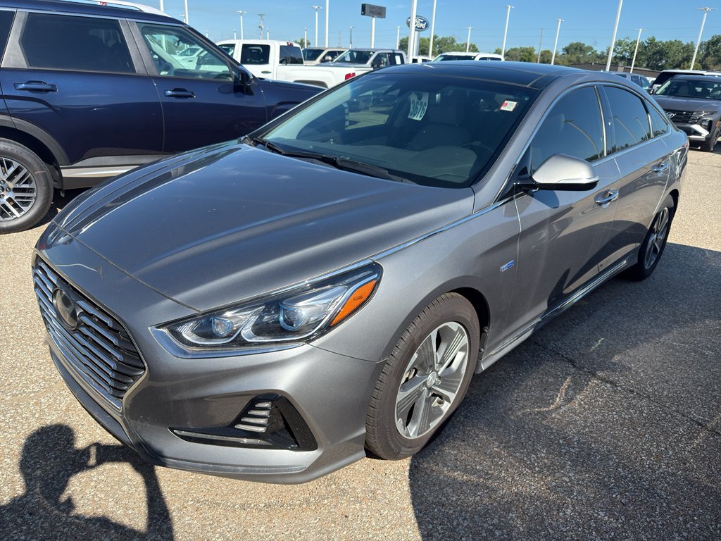Used 2018 Metropolis Gray Hyundai Limited image 6