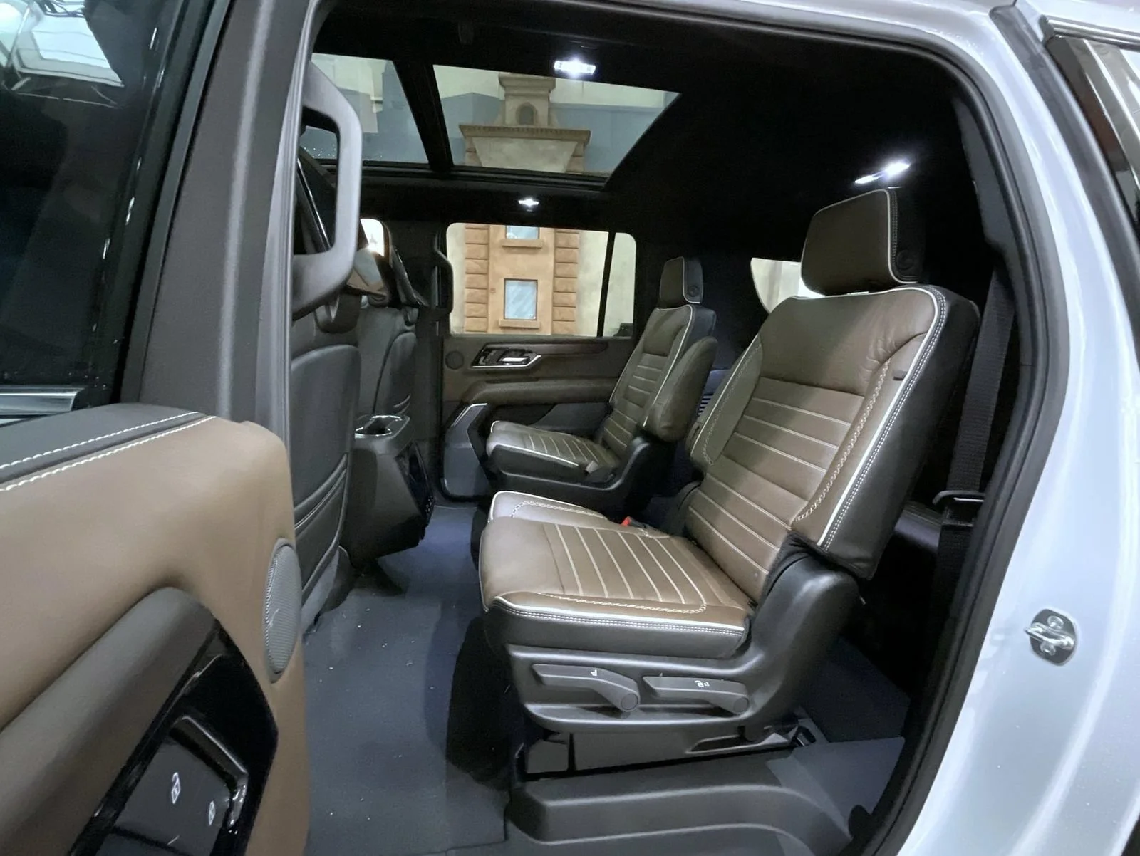 2026 GMC Yukon XL Denali Ultimate - Photo 19