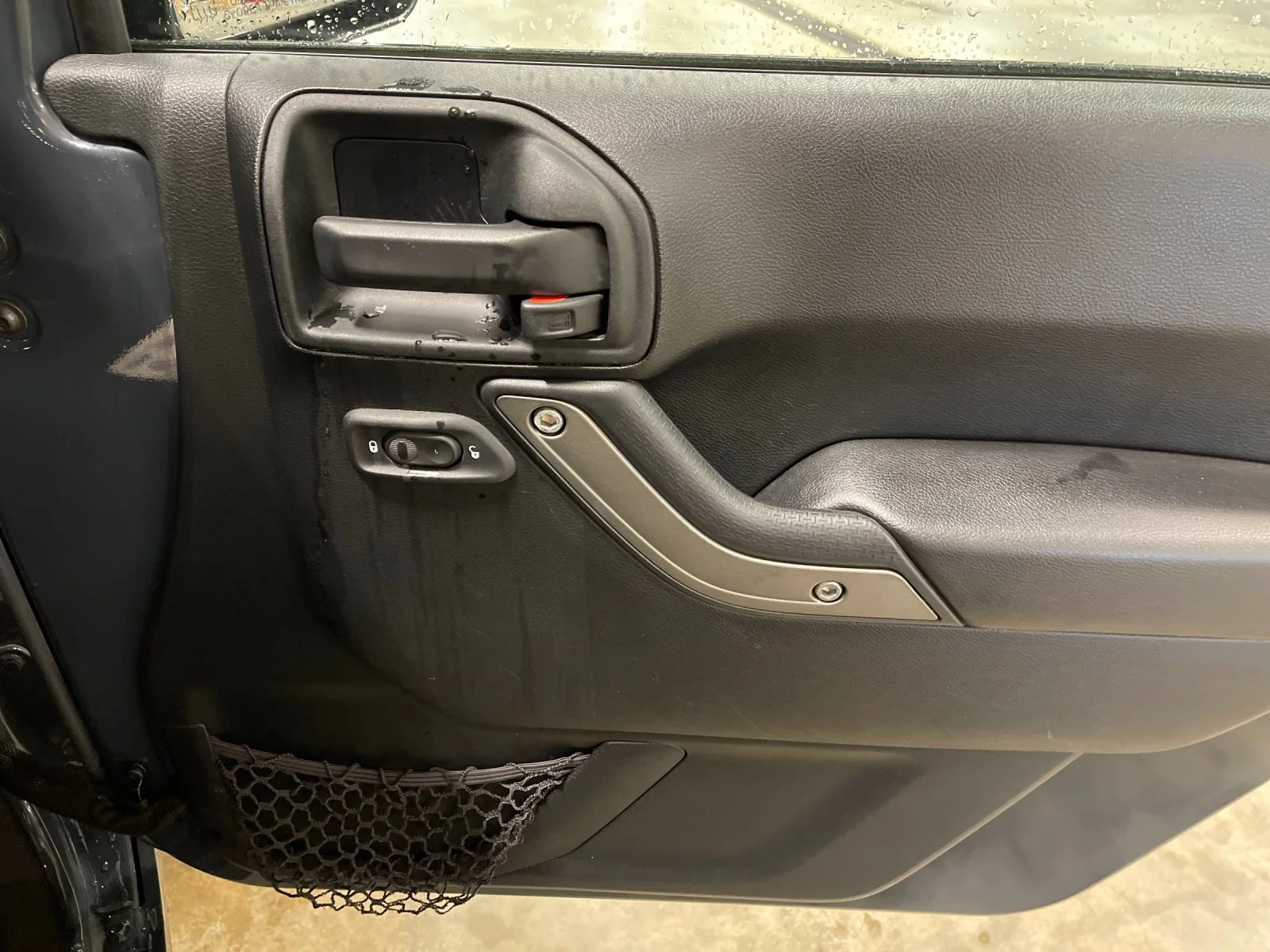 Used 2016 Black Jeep Sport image 19