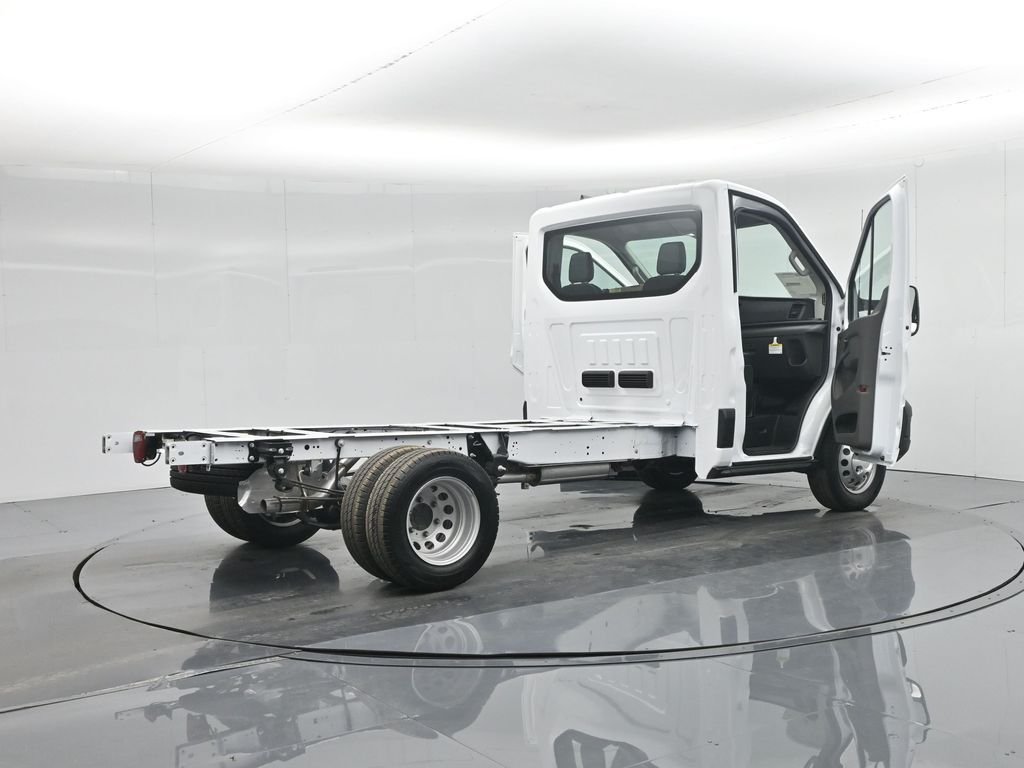 2026 Ford Transit Chassis Cab Base