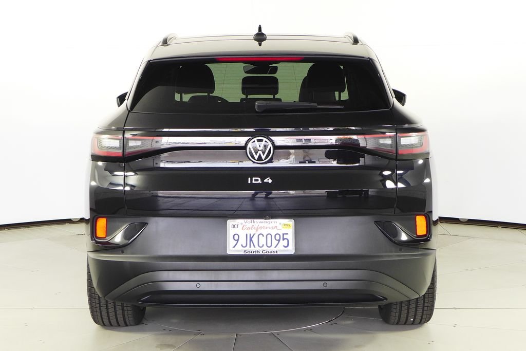 Certified Used 2023 Black Volkswagen Pro S image 8