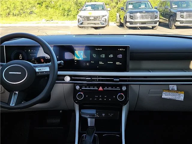 New 2026 Shimmering Silver Hyundai SEL image 9