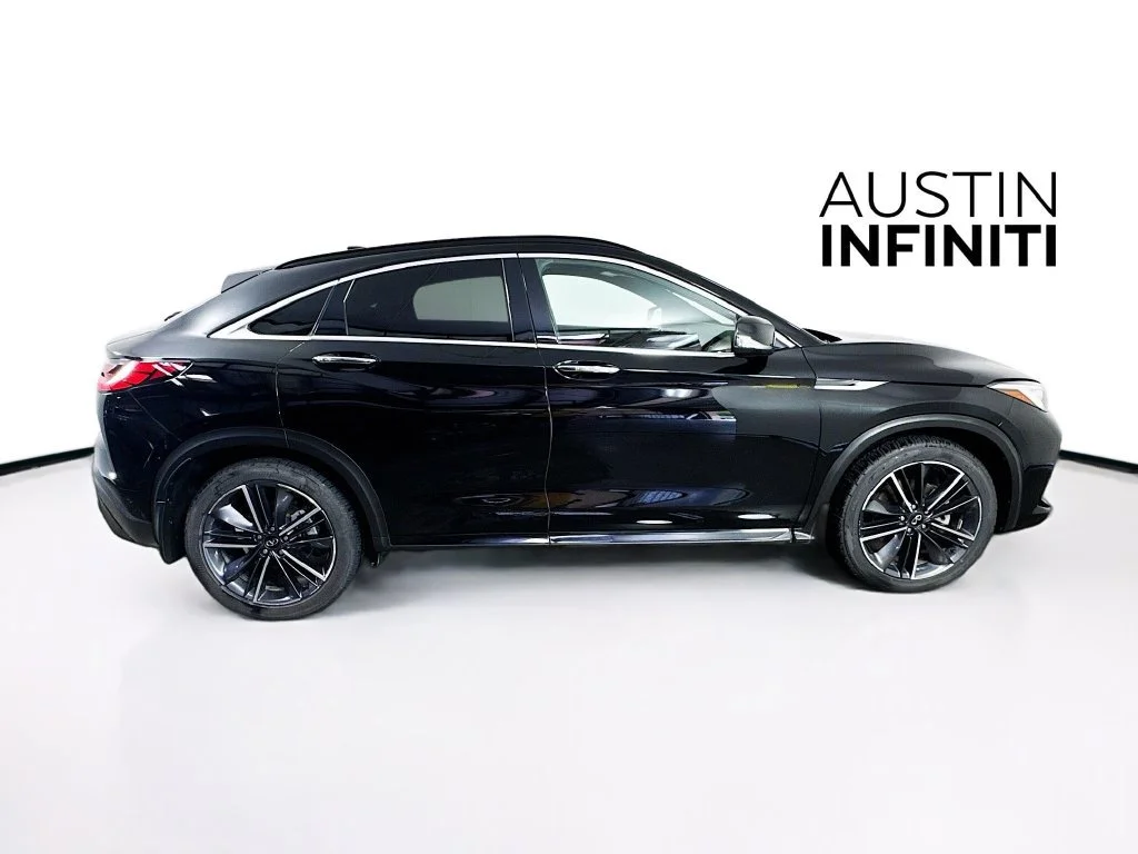 Certified Used 2022 Black INFINITI LUXE image 10