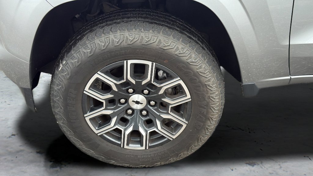 Used 2023 Sterling Gray Metallic Chevrolet Z71 image 29