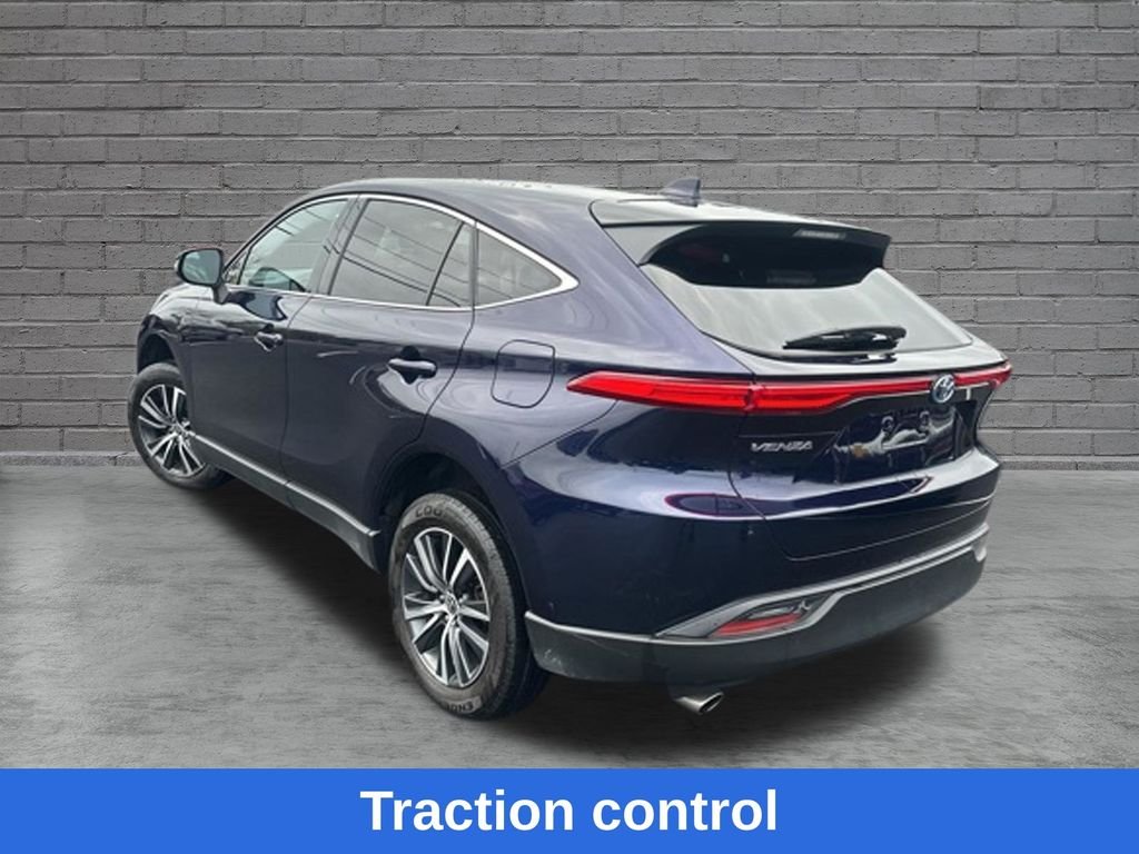 Used 2024  Toyota LE image 7