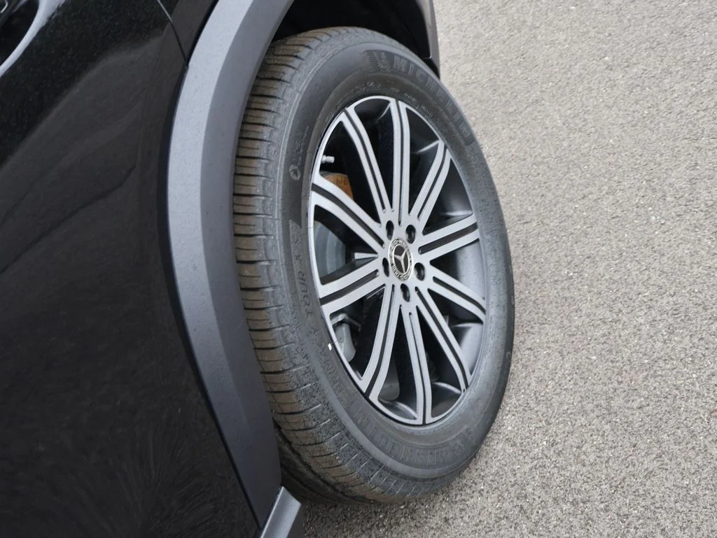 New 2026 Obsidian Black Mercedes-Benz GLE 350 image 41
