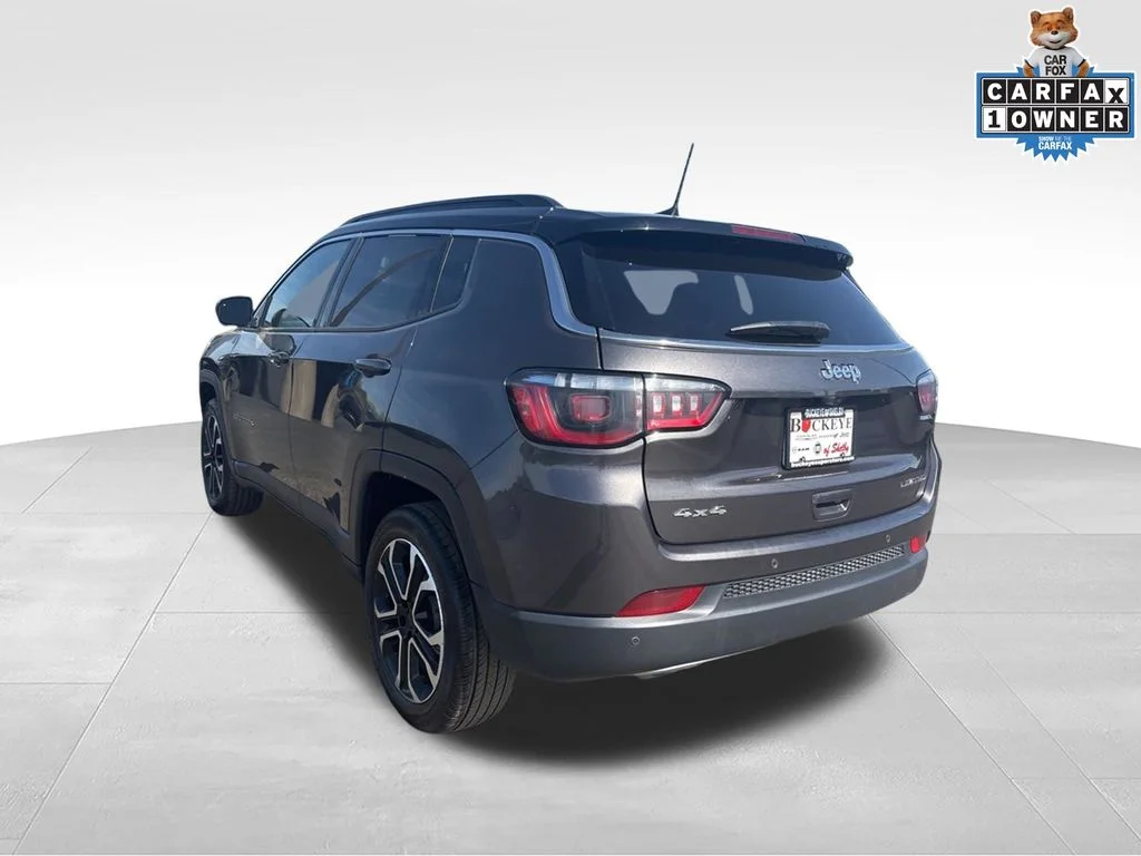Used 2023 Gray Jeep Limited image 5