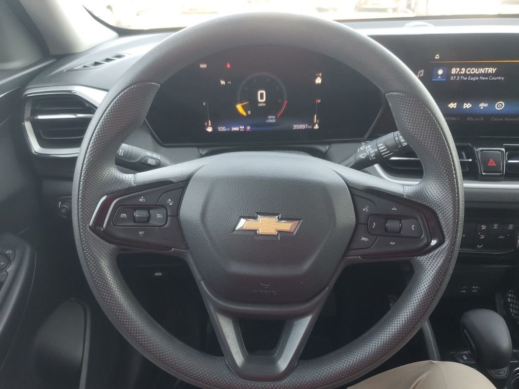 Used 2025 Black Chevrolet LT image 20