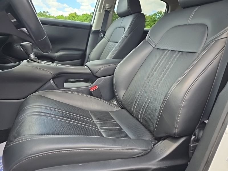 Used 2024  Honda EX-L image 24