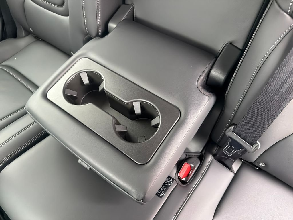 New 2026 Nissan Armada SV 4D Sport Utility