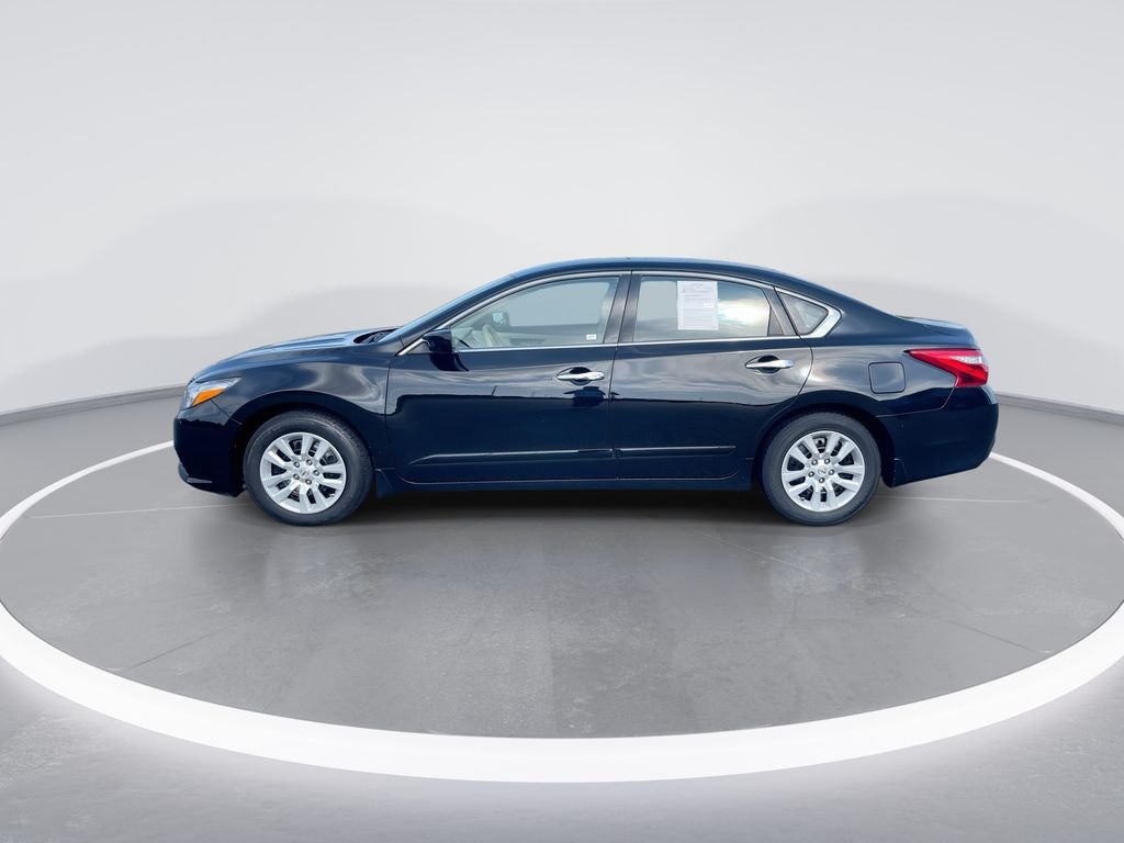Used 2017 Black Nissan 2.5 S image 5
