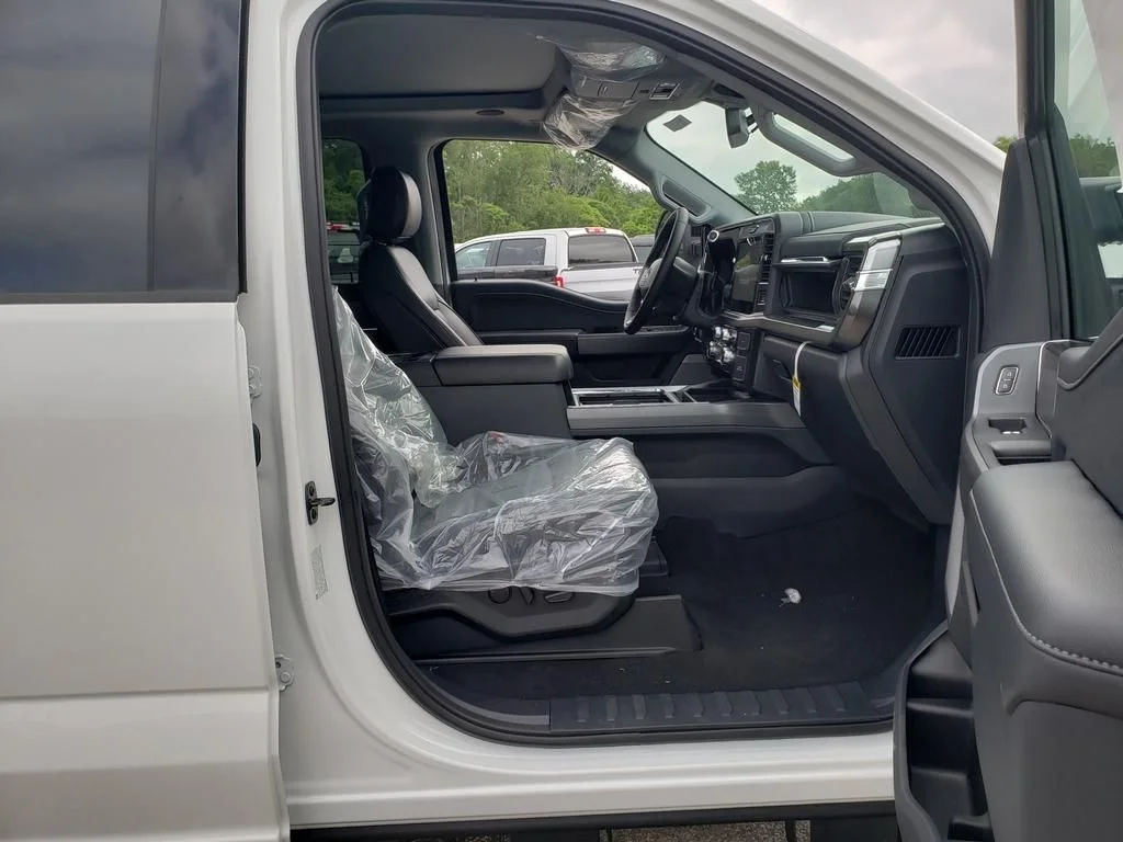 2025 Ford F-350 Super Duty Lariat - Photo 14