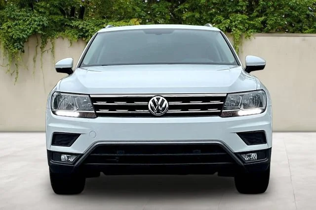 Used 2019 Volkswagen Tiguan SEL with VIN 3VV2B7AX4KM091377 for sale in Beachwood, OH